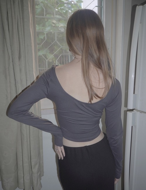backless silky top